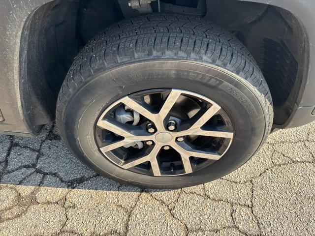 used 2024 Jeep Grand Cherokee car, priced at $32,950