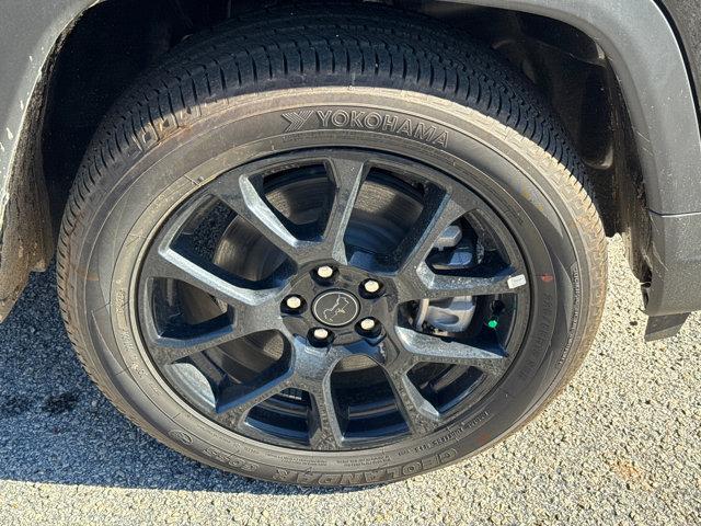 new 2025 Jeep Compass car, priced at $28,750