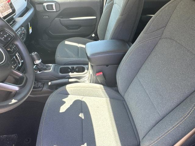 new 2026 Jeep Wrangler car, priced at $46,875