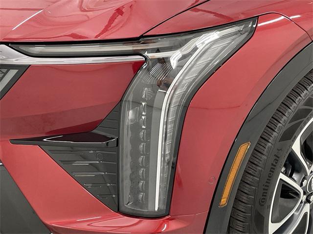 new 2025 Cadillac OPTIQ car, priced at $59,885