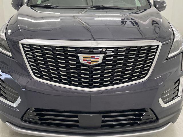 new 2025 Cadillac XT5 car, priced at $58,540