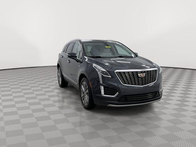 used 2023 Cadillac XT5 car, priced at $34,120