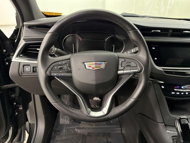 used 2024 Cadillac XT6 car, priced at $38,587