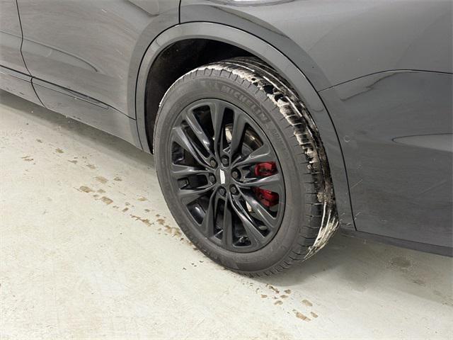 used 2024 Cadillac XT6 car, priced at $45,299