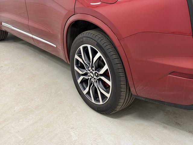 used 2025 Cadillac XT6 car, priced at $54,825