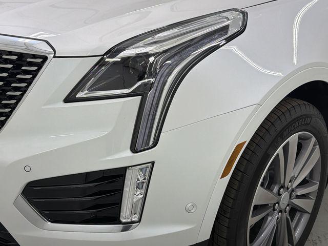 new 2025 Cadillac XT5 car, priced at $59,310