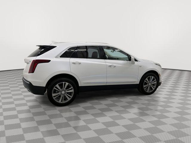 new 2025 Cadillac XT5 car, priced at $59,310