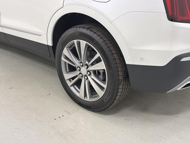 new 2025 Cadillac XT5 car, priced at $59,310