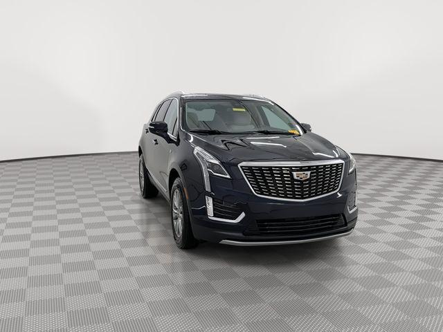 used 2022 Cadillac XT5 car, priced at $30,382