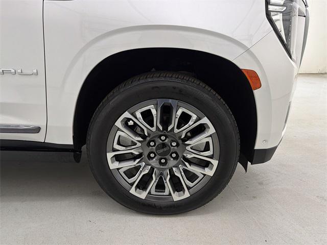 used 2024 GMC Yukon car, priced at $80,990