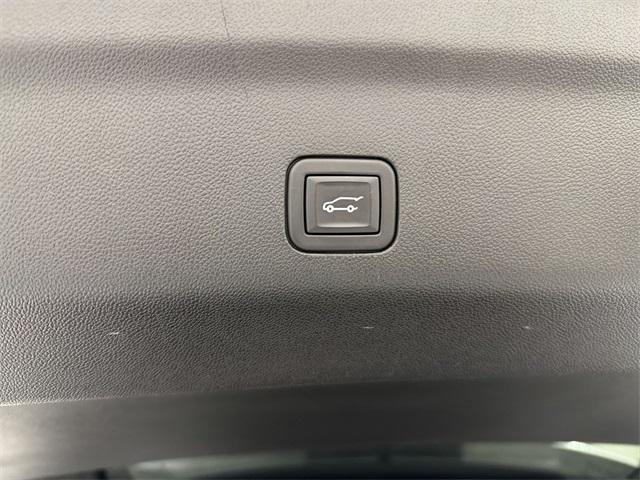 used 2024 GMC Yukon car, priced at $80,990