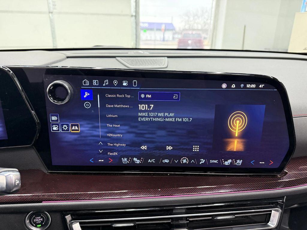 used 2024 Chevrolet Traverse car, priced at $46,900