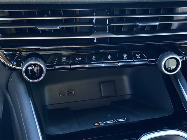 new 2026 Chevrolet Traverse car, priced at $39,231