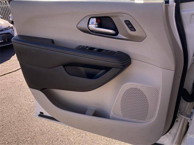 used 2023 Chrysler Pacifica car, priced at $21,711