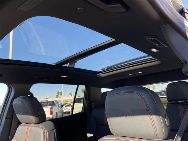 new 2026 Chevrolet Traverse car, priced at $56,030