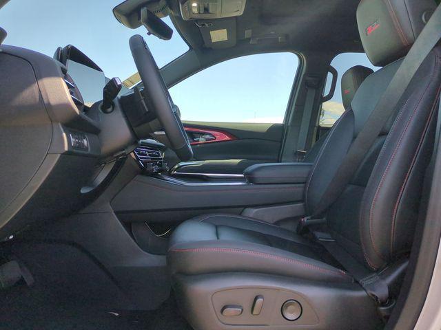 new 2026 Chevrolet Traverse car, priced at $54,046