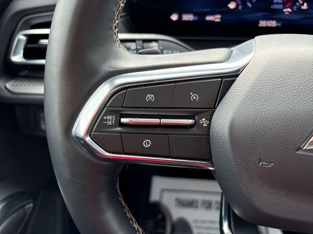 used 2025 Chevrolet Traverse car, priced at $37,977