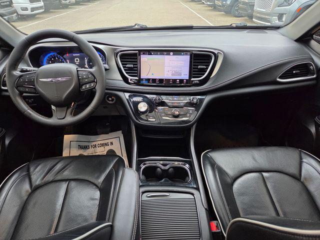 used 2023 Chrysler Pacifica car, priced at $33,577