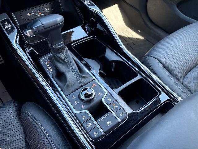 used 2025 Kia Sorento car, priced at $38,361