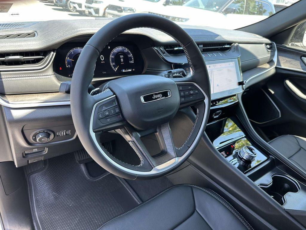 new 2026 Jeep Grand Cherokee car, priced at $48,398