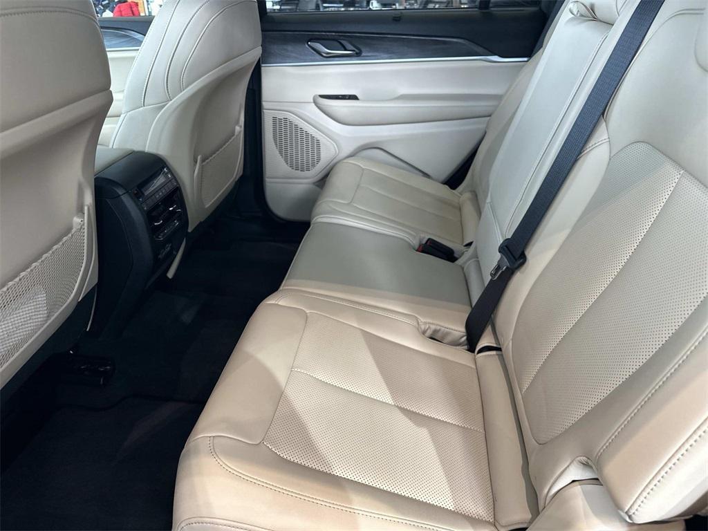 used 2025 Jeep Grand Cherokee L car, priced at $38,900