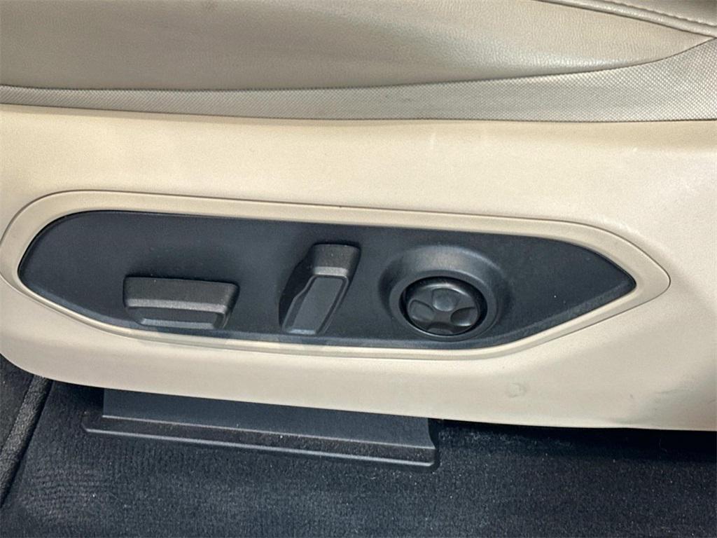 used 2025 Jeep Grand Cherokee L car, priced at $38,900