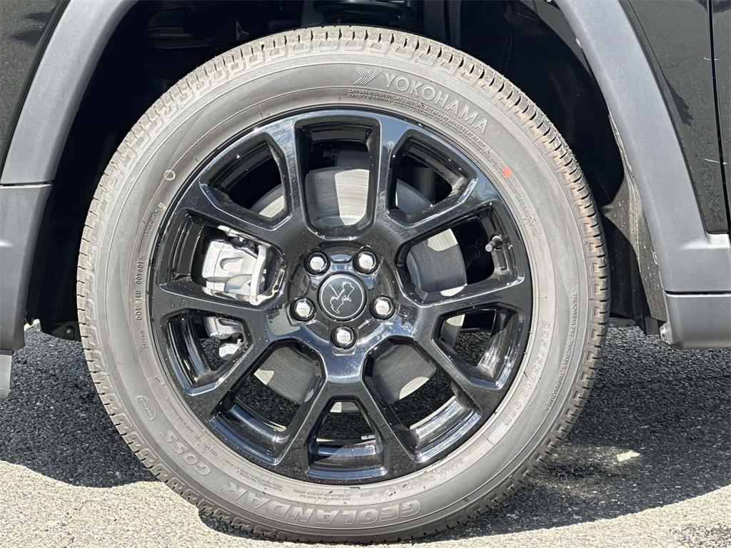 new 2026 Jeep Compass car, priced at $26,125