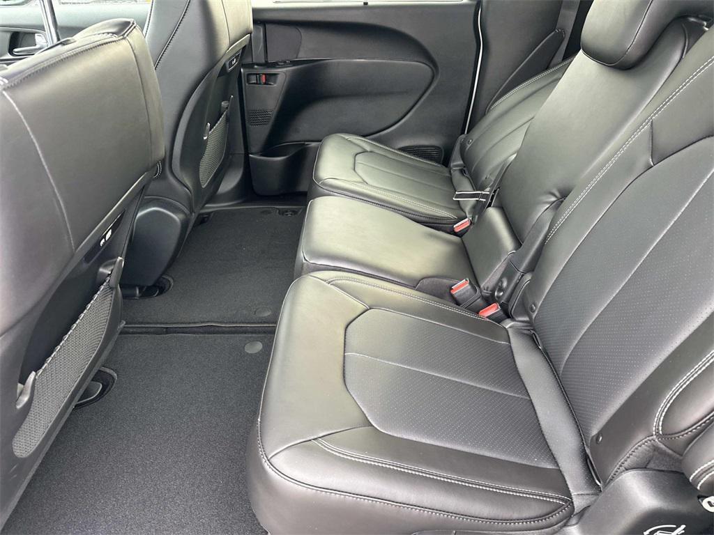new 2026 Chrysler Pacifica car, priced at $37,705