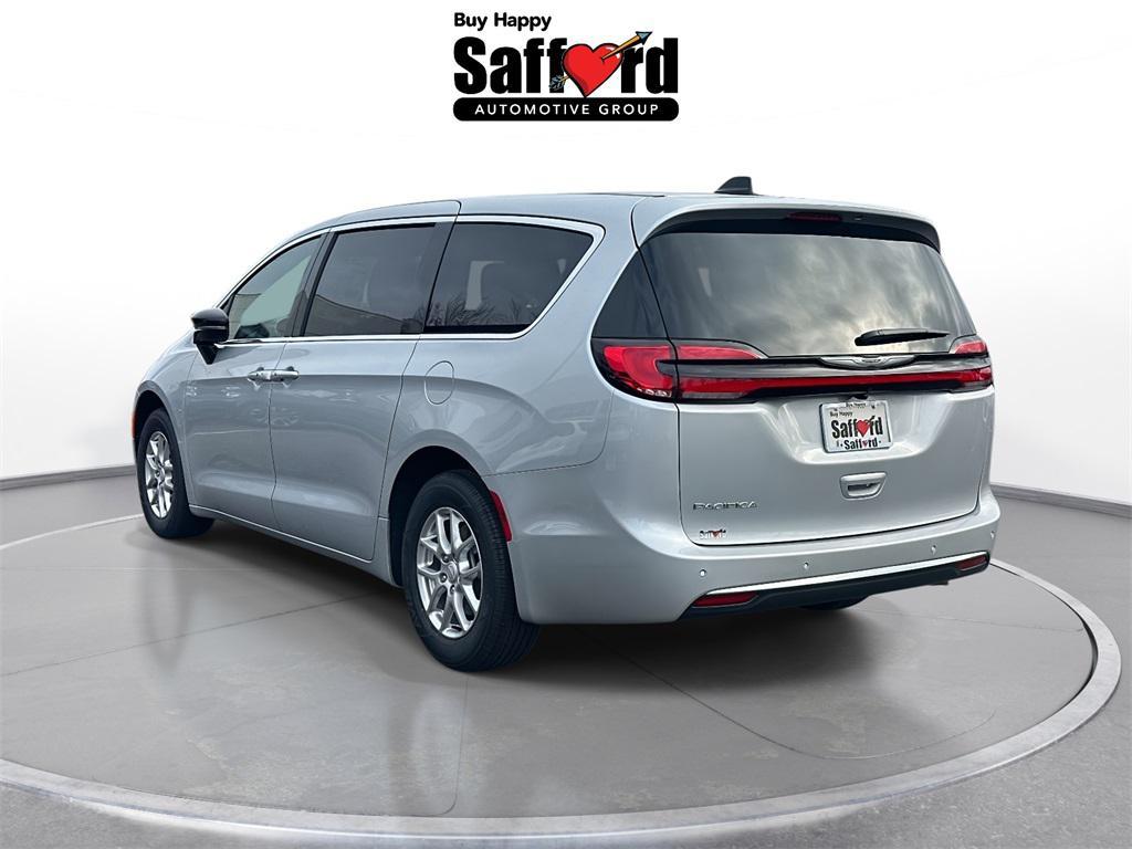 new 2026 Chrysler Pacifica car, priced at $37,705