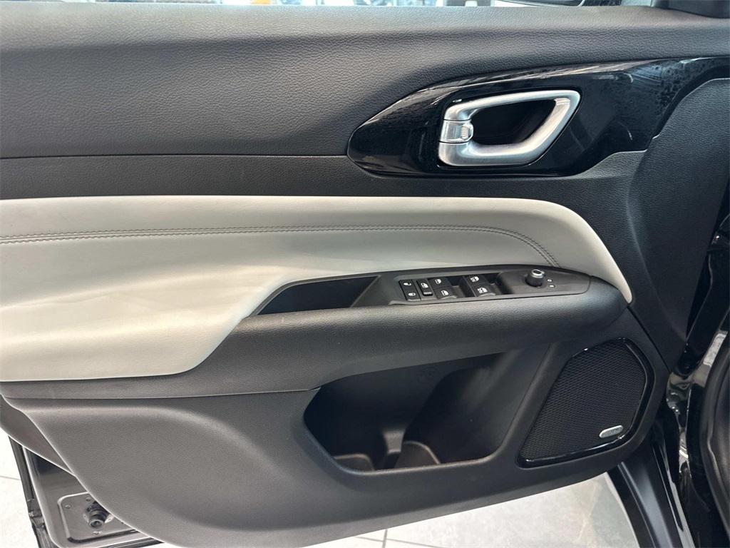 used 2025 Jeep Compass car, priced at $26,000