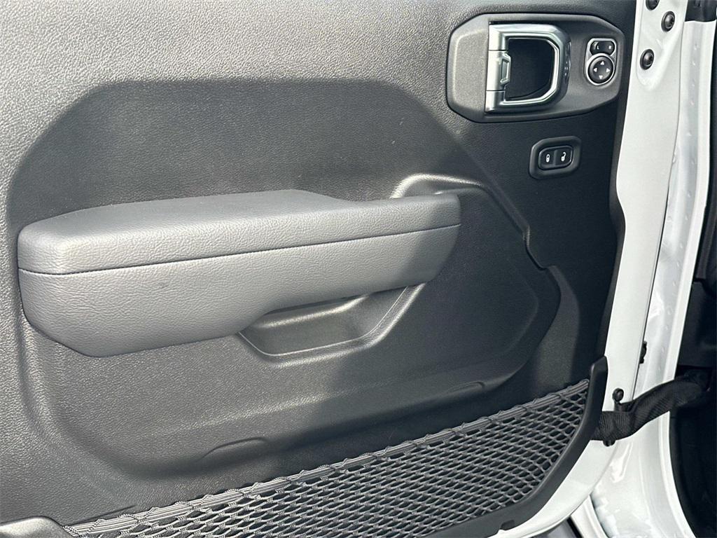 new 2026 Jeep Wrangler car, priced at $47,505