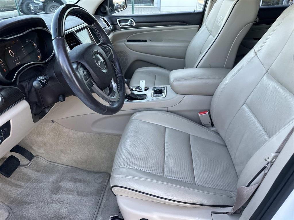 used 2016 Jeep Grand Cherokee car, priced at $17,000