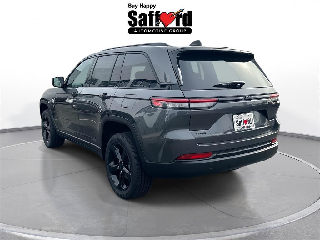 new 2025 Jeep Grand Cherokee car, priced at $38,555