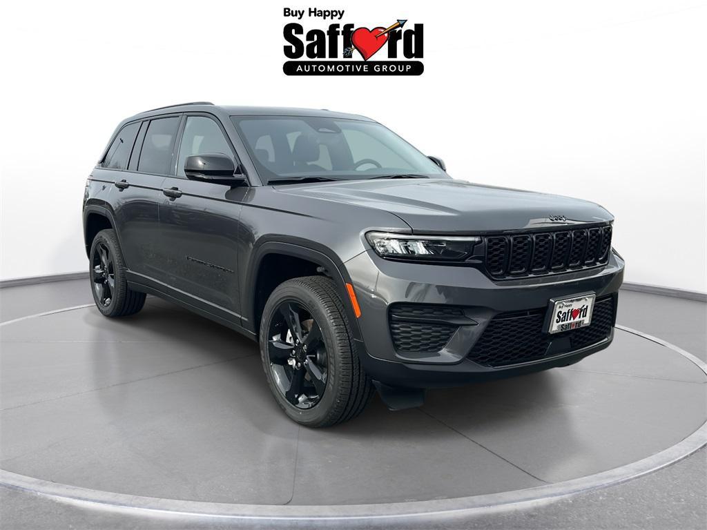 new 2025 Jeep Grand Cherokee car, priced at $38,555