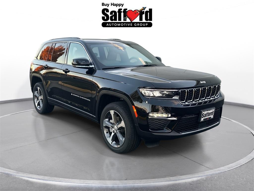 new 2025 Jeep Grand Cherokee car, priced at $41,623