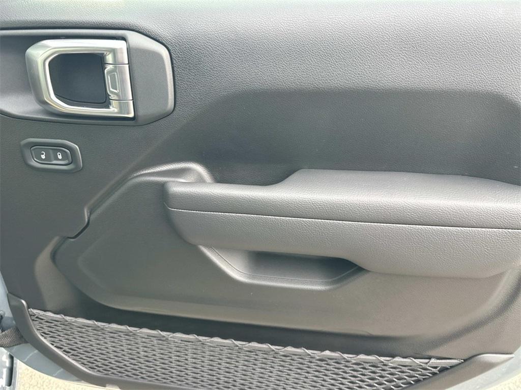 new 2026 Jeep Wrangler car, priced at $36,005