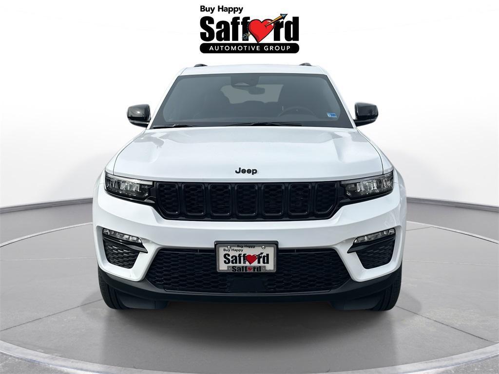 new 2025 Jeep Grand Cherokee car, priced at $38,755