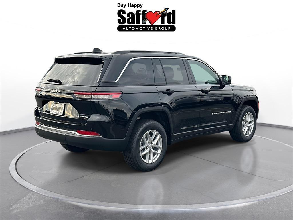 new 2025 Jeep Grand Cherokee car, priced at $33,555