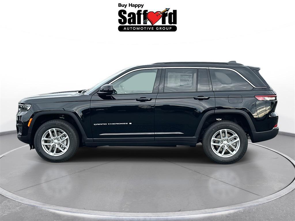 new 2025 Jeep Grand Cherokee car, priced at $33,555