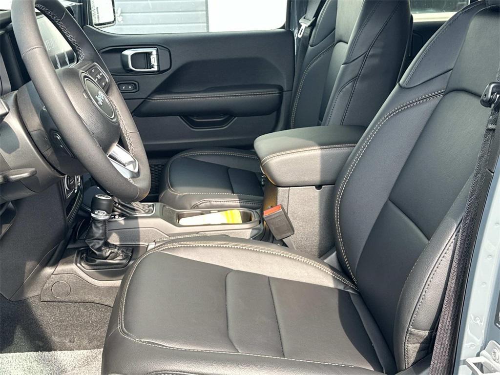 new 2026 Jeep Wrangler car, priced at $48,505