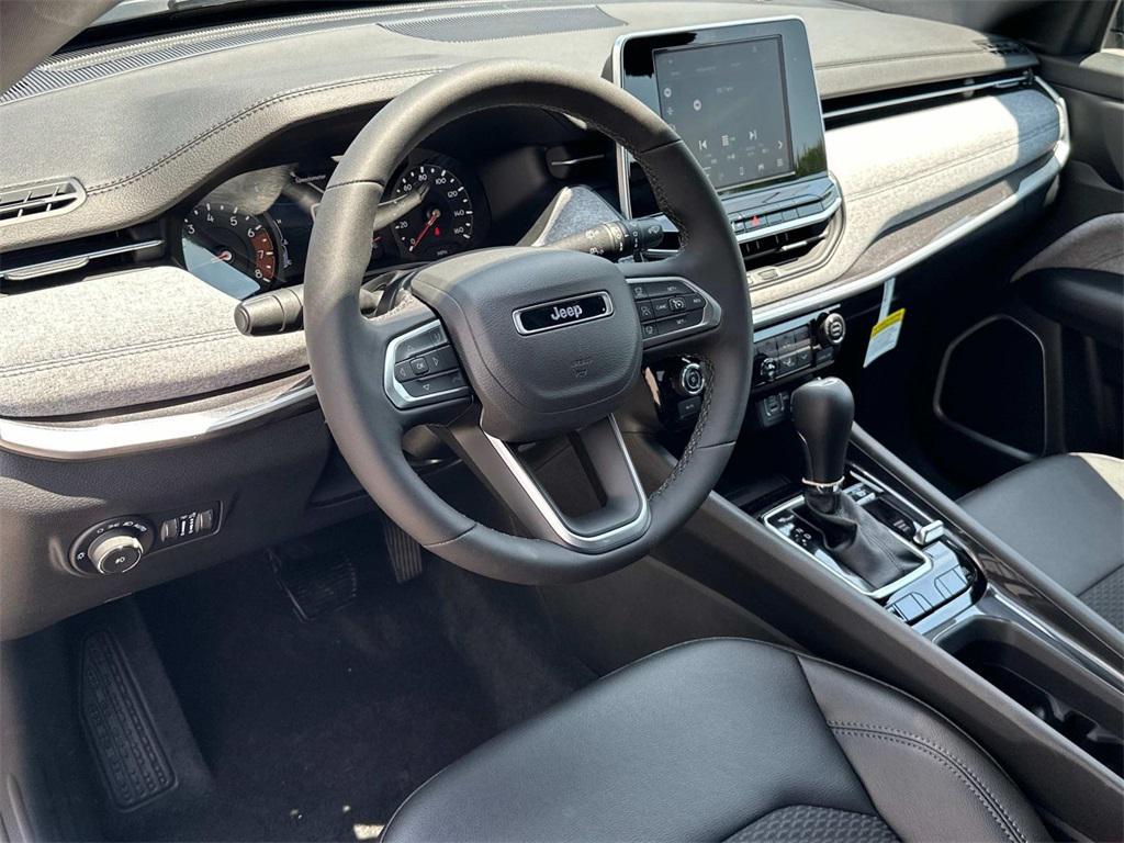 new 2025 Jeep Compass car, priced at $25,505