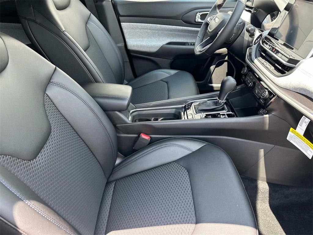 new 2025 Jeep Compass car, priced at $25,505