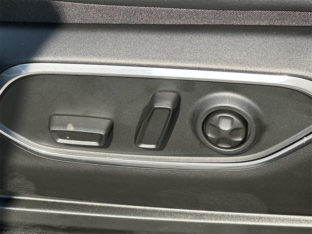 new 2026 Jeep Grand Wagoneer car, priced at $69,605