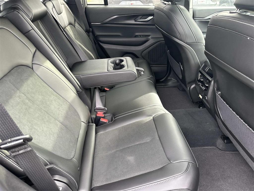 new 2025 Jeep Grand Cherokee car, priced at $36,455