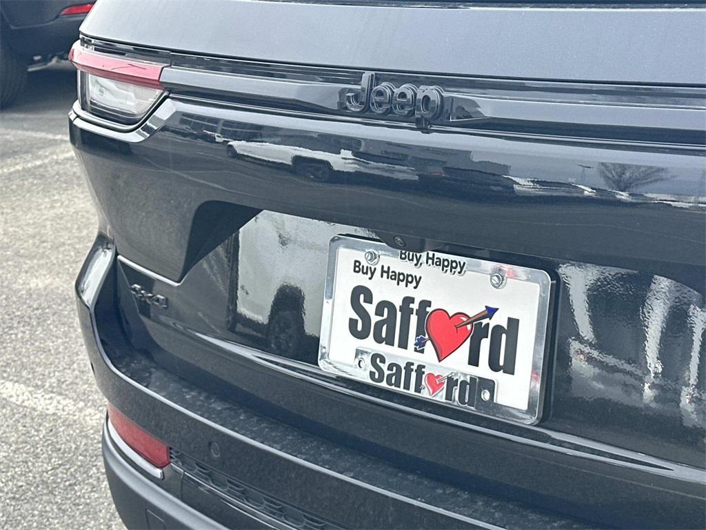 new 2025 Jeep Grand Cherokee car, priced at $36,455