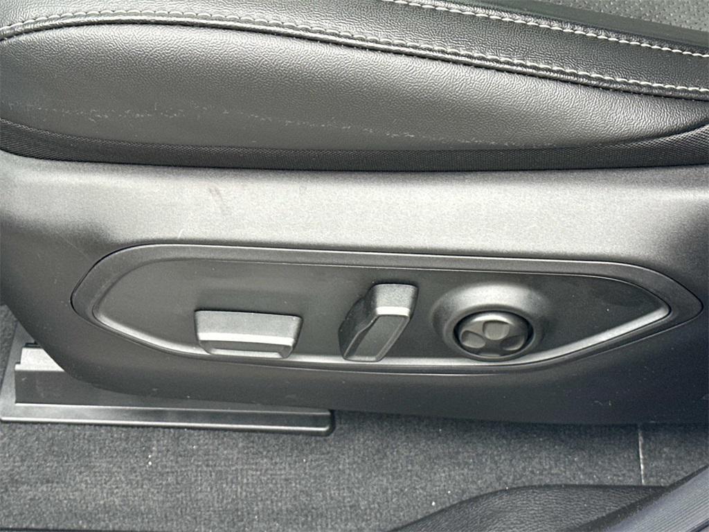 new 2025 Jeep Grand Cherokee car, priced at $35,755