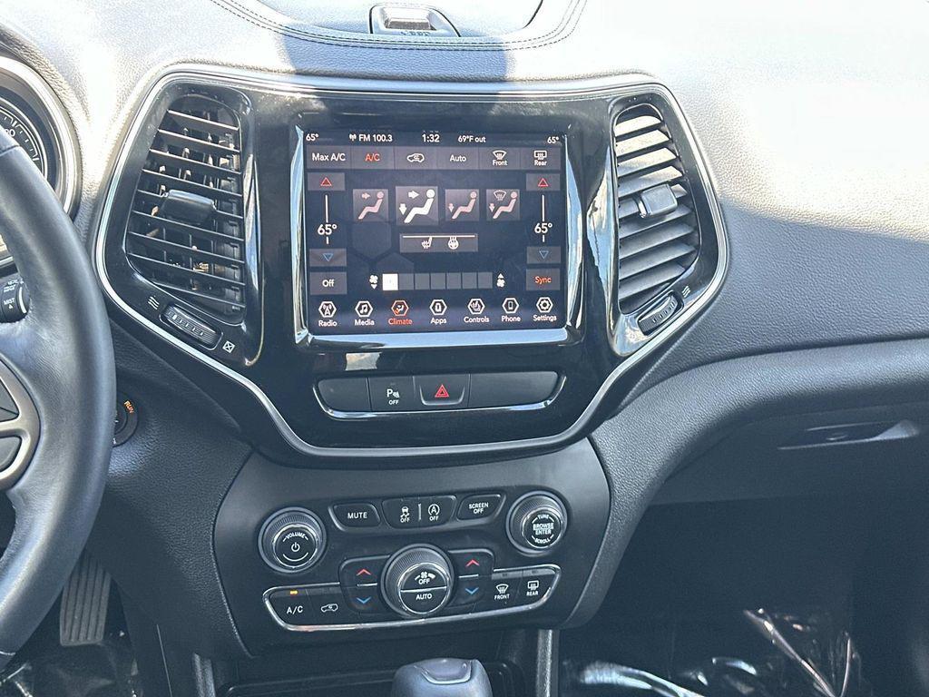 used 2019 Jeep Cherokee car, priced at $15,998