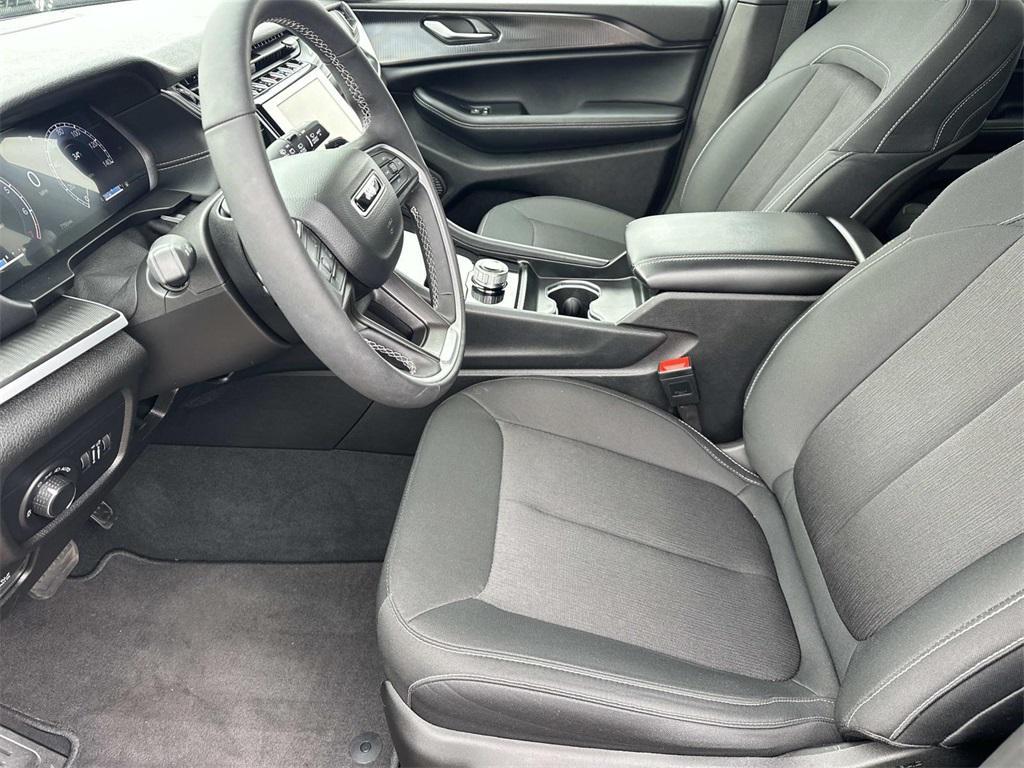 used 2025 Jeep Grand Cherokee L car, priced at $32,500