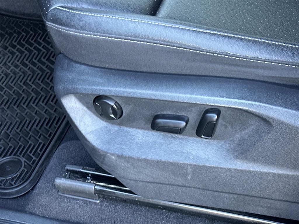 used 2019 Volkswagen Atlas car, priced at $15,500