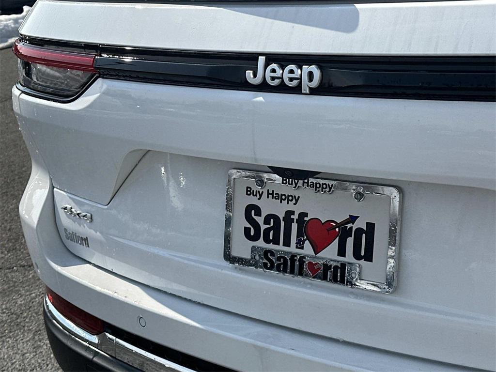 new 2025 Jeep Grand Cherokee car, priced at $31,755